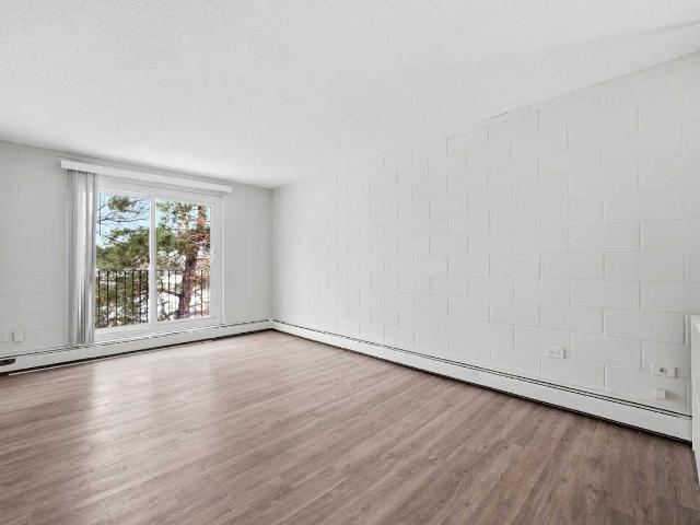 Miami Apartments 2 Bedroom Apartment for Rent at 2969 Preston Ave, Saskatoon, SK S7J 2G8 Eastview