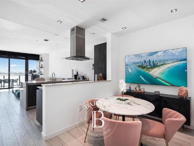 Miami, Appartement 2 Chambres 110 m² en location