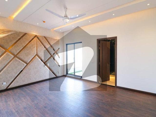 Mian brothers offers 10 marla slightly used house for sale in dha phase 7 with 4 bedrooms. Almost final 45000