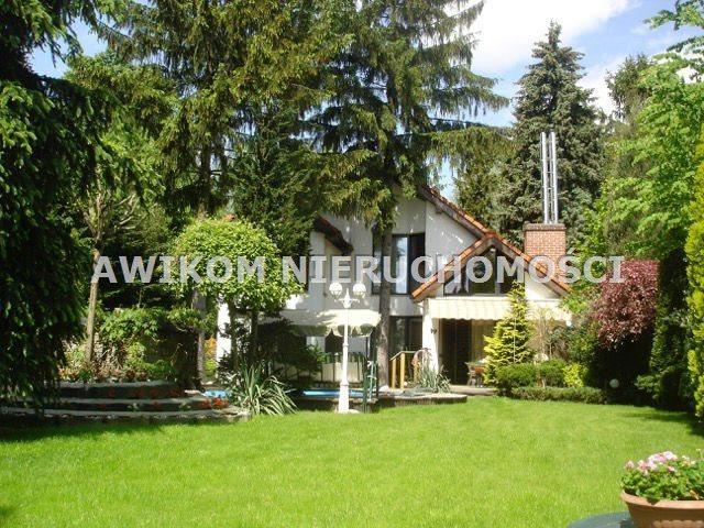 Ekskluzywny dom 440m2 z sauną i garażem w Michałowicach