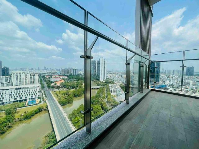 MIDTOWN PENTHOUSE SELLING FOREIGNER CAN BUY