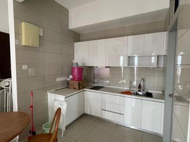 Midtown Residence PJ Section 13 613sf 1R1B 1 Carpark