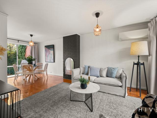 Mid Century Bones, Future Potential Hackett Living Done Right