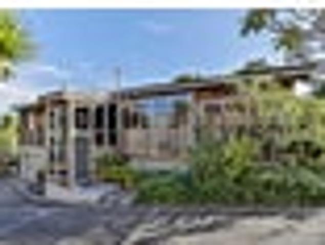 Mid Century Opportunity Close to the City
