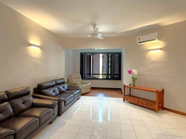 Mid floor fully furnished movein condition