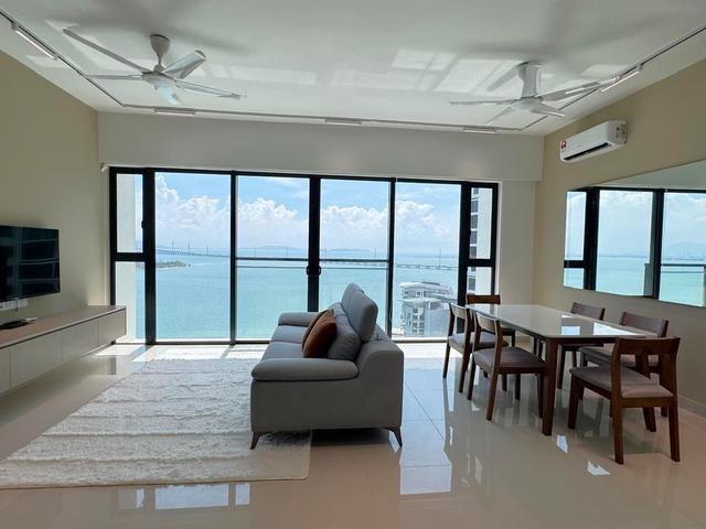 Mid floor fully furnished nice sea view movein condition
