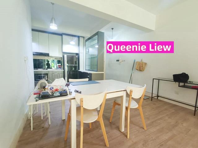 Mid Floor Partial Furnished Well Kept The Peak Suite Condominium Likas