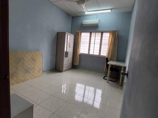 Mid Room Near To Bandar Bukit Puchong