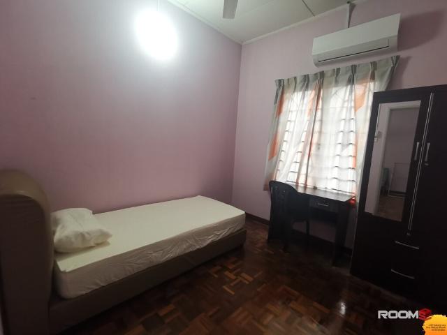 Middle a/c room at USJ27, near One City USJ