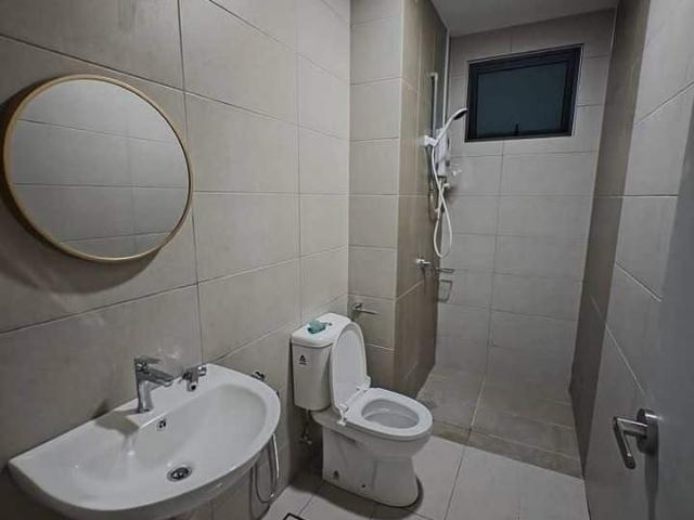 Middle balcony room r2 rumbia