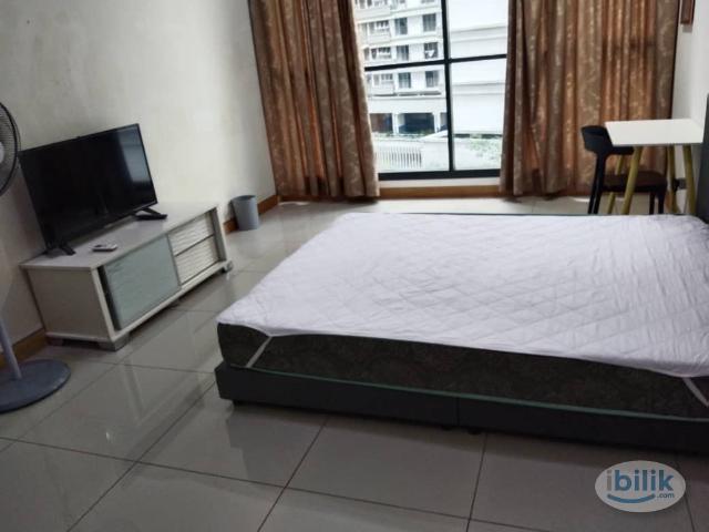 Middle Deluxe Room at KL Gateway, Bangsar South