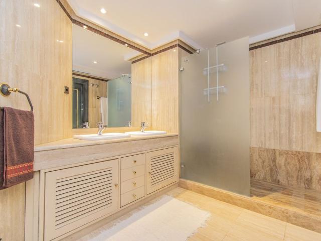 Middle Floor Apartment · Marbella