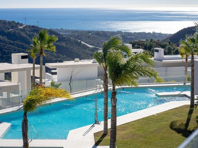 Middle Floor Apartment · Marbella