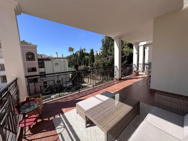 Middle Floor Apartment · Nueva Andalucía