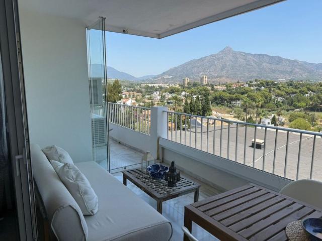 Middle Floor Apartment · Nueva Andalucía
