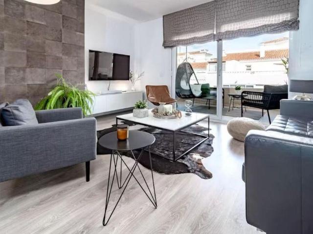 Middle Floor Apartment · Nueva Andalucía