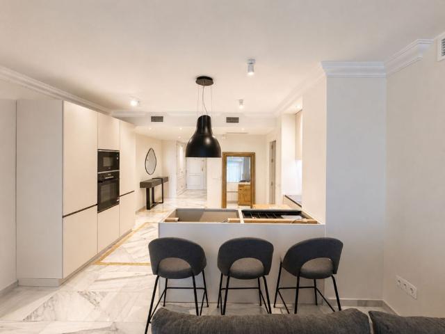Middle Floor Apartment · Nueva Andalucía