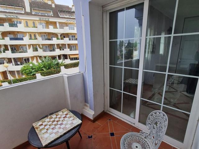 Middle Floor Apartment · Nueva Andalucía