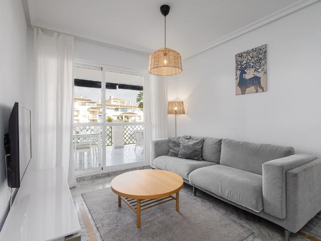 Middle Floor Apartment Nueva Andalucía
