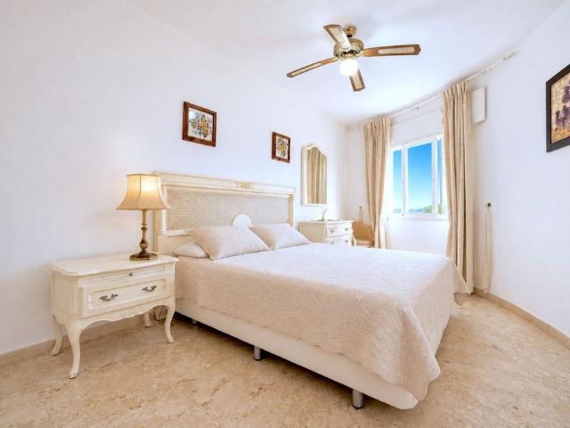 Middle Floor Apartment · Calahonda