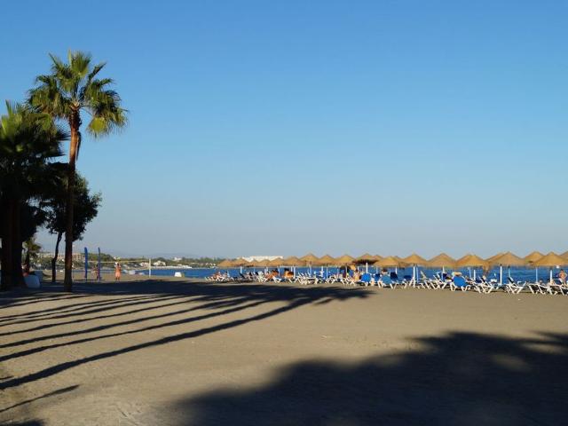 Middle Floor Apartment · Costalita