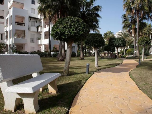 Middle Floor Apartment · Costalita