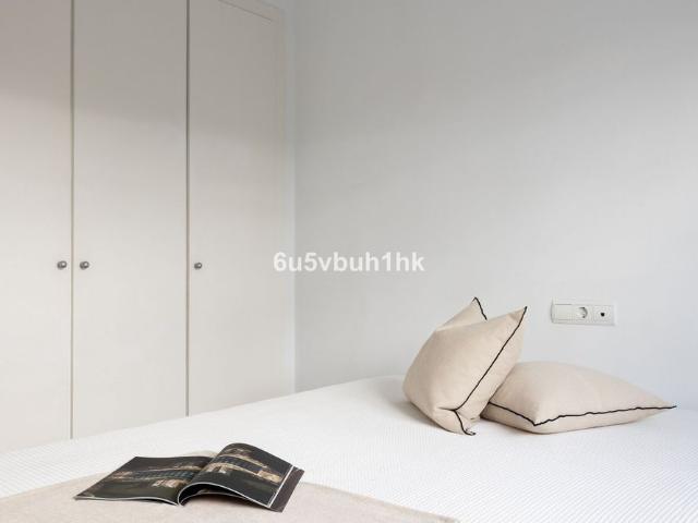Middle Floor Apartment · Estepona