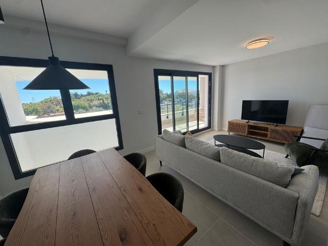 Middle Floor Apartment · Estepona