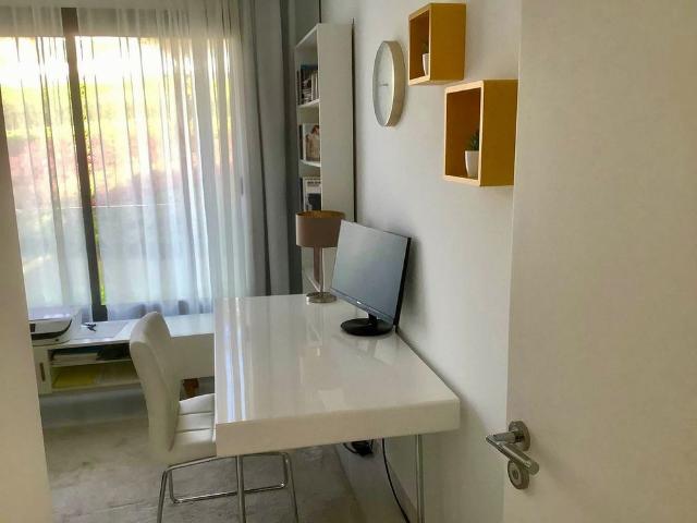 Middle Floor Apartment · Estepona