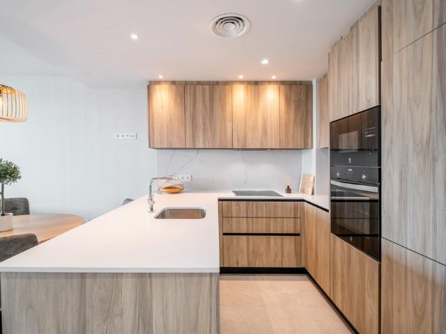 Middle Floor Apartment · Estepona