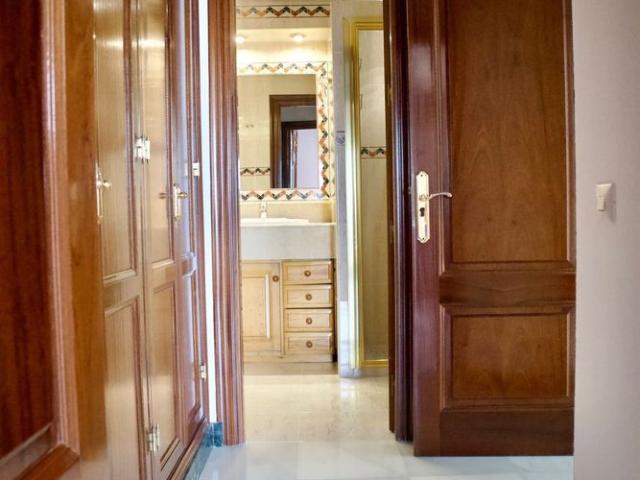 Middle Floor Apartment · Estepona