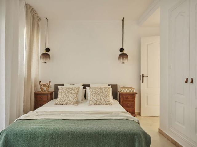 Middle Floor Apartment · Estepona