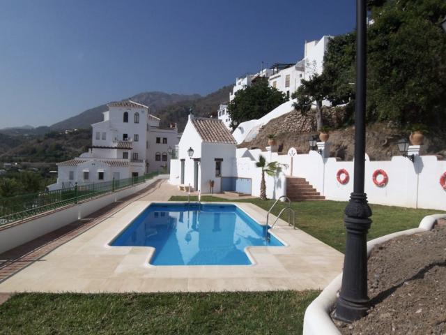 Middle Floor Apartment | Frigiliana | €500/Month