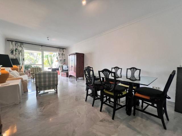 Middle Floor Apartment · Guadalmina Baja