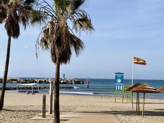 Middle Floor Apartment in Marbella