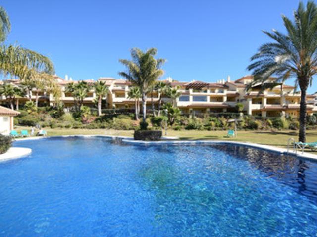 Middle Floor Apartment in Marbella