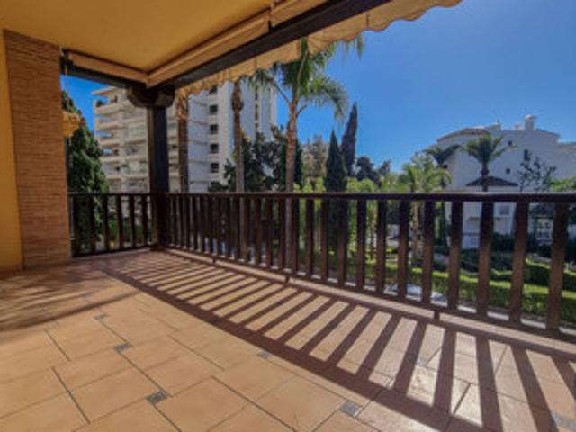 Middle Floor Apartment in Marbella