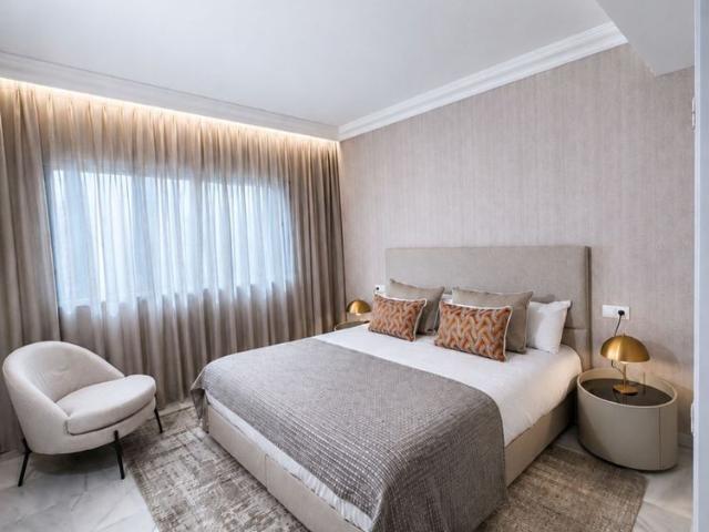 Middle Floor Apartment in Nueva Andalucía