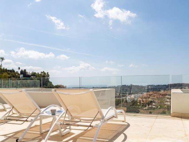 Middle Floor Apartment in Nueva Andalucía