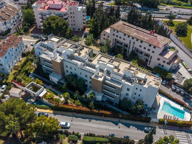 Middle Floor Apartment in Nueva Andalucía
