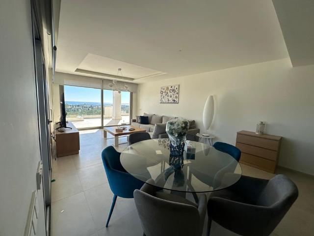 Middle Floor Apartment in Nueva Andalucía
