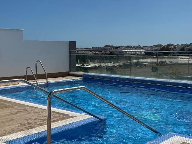 Middle Floor Apartment in Nueva Andalucía