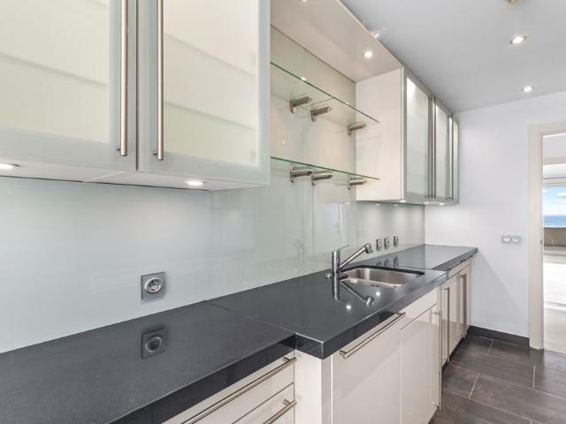 Middle Floor Apartment in New Golden Mile
