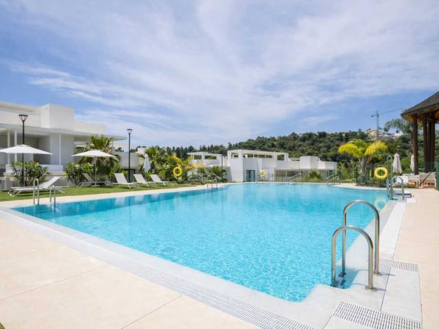 Middle Floor Apartment in Atalaya Isdabe