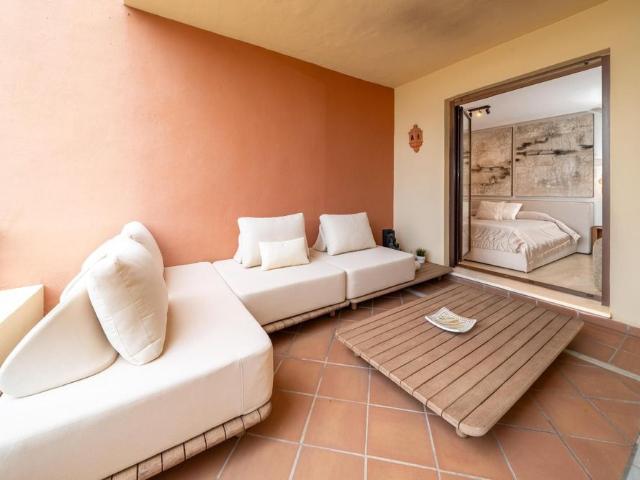 Middle Floor Apartment in Benahavís