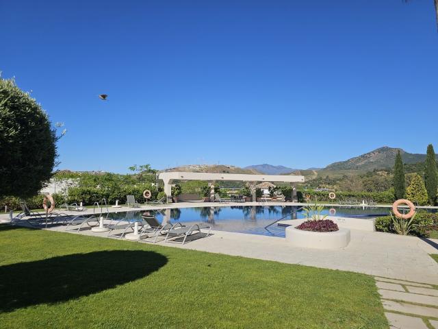 Middle Floor Apartment in Benahavís