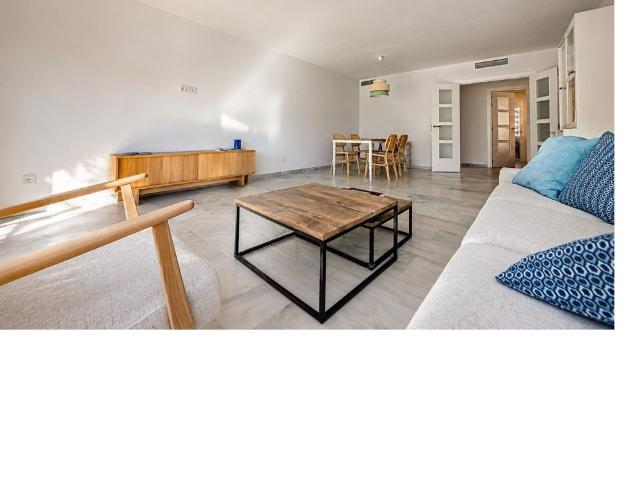 Middle Floor Apartment in Costalita