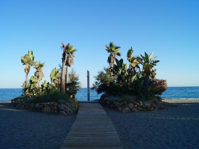 Middle Floor Apartment in Costalita
