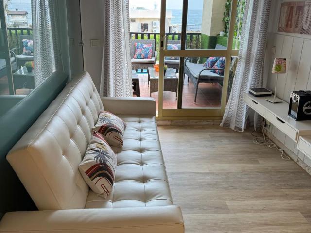 Middle Floor Apartment in Elviria