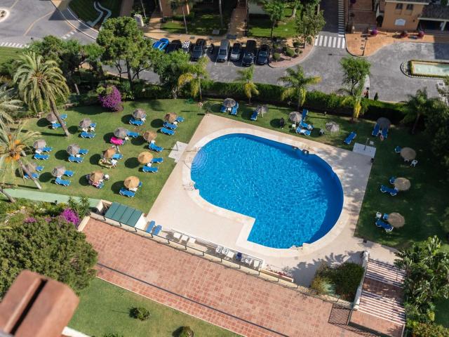 Middle Floor Apartment in Elviria